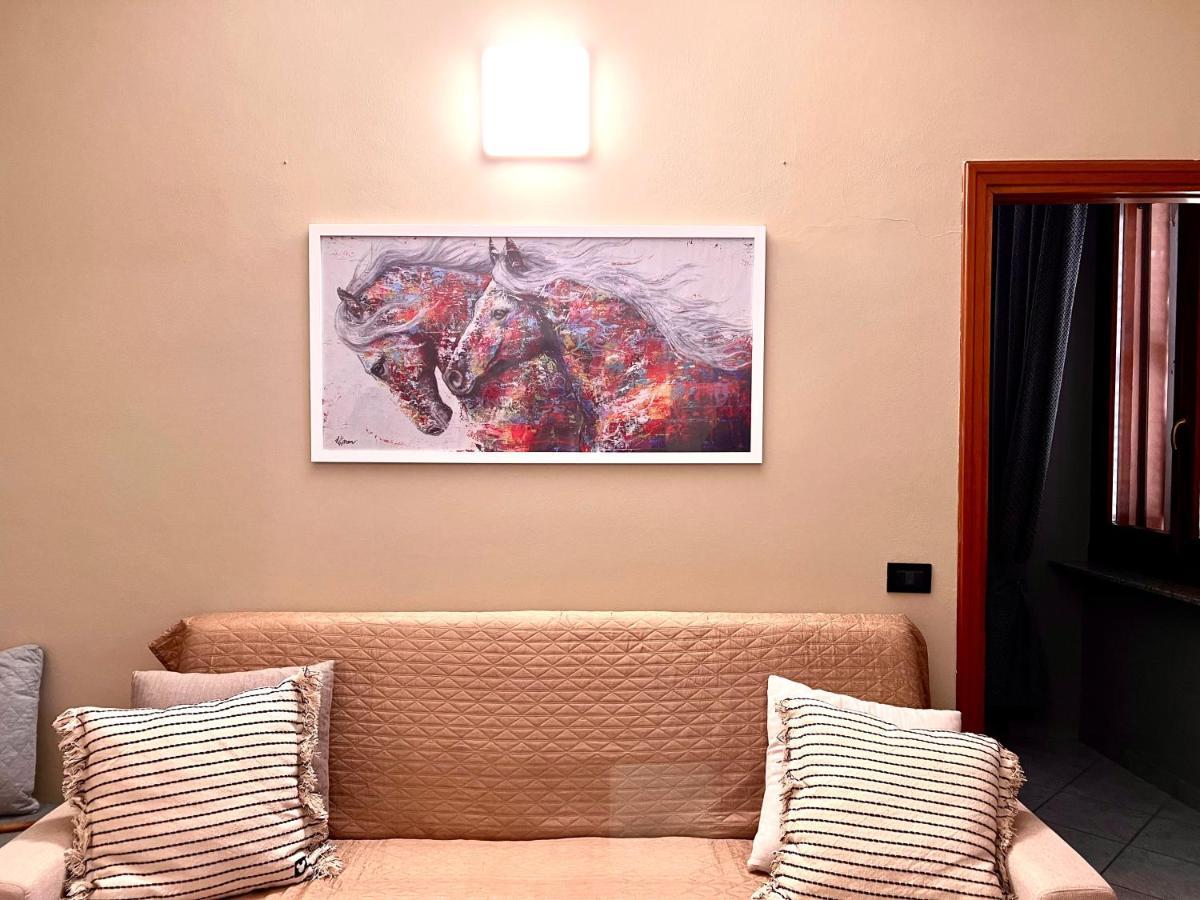 Appartamento In Centro Storico "La Casa Di Cri" Asti Kültér fotó
